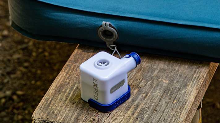 Die Widget Pump von Exped.