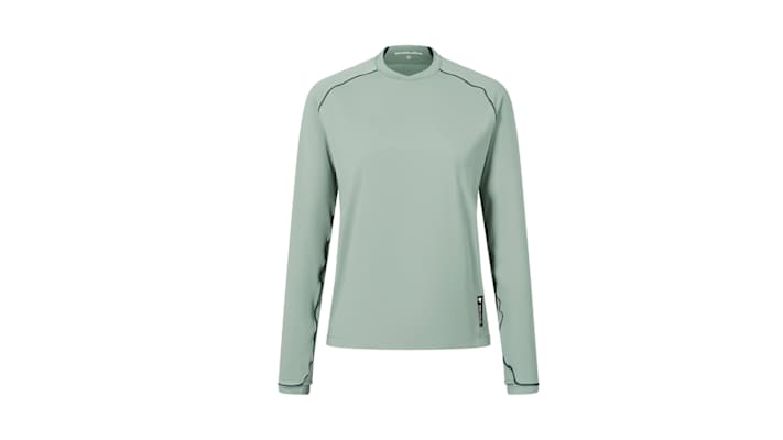 Zu sehen ist das Endura AllTrack Rout L/A Tech T-Shirt in der Farbe Salbei Grün.