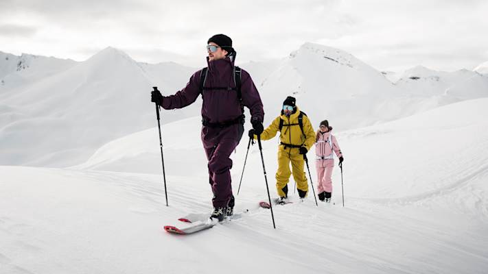 Die CRUX Kollektion beinhaltet neun neu entwickelte Tourenski-Modelle für Einsteiger bis hin zu Tourenexperten.