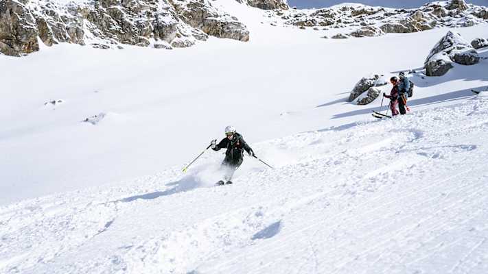 Freie Fahrt im frischen Pulverschnee