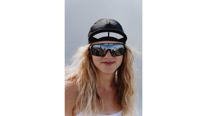 Die Antibes Cap von skinfit in der Farbe schwarz.