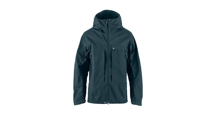 Die Bergtage GTX Pro Jacket für Herren in der Farbe „Mountain Blue”.