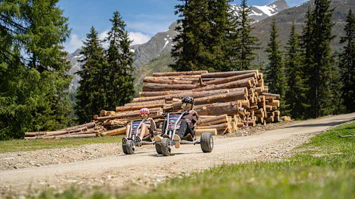 Per Medrig Cart den Berg hinunter – Rasante Action in See.