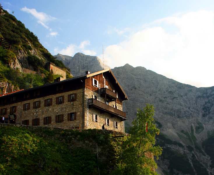 Das Karwendelhaus in Tirol