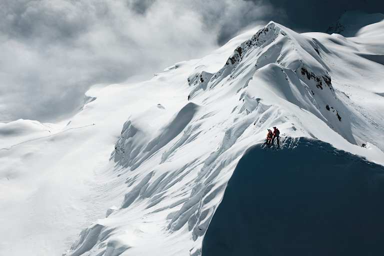 Anna Wallner nimmt die Zuschauer mit ins Freeride-Paradies am Arlberg.
