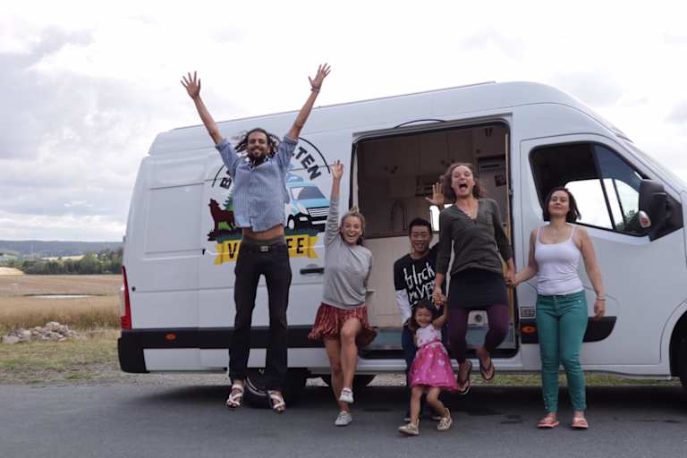 Laura und ihre Freunde vom Altruismus e.V.-Verein