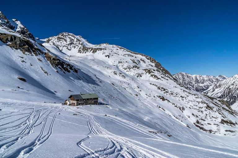 Schneeschuhtour Pforzheimer Hütte, Stubaier Alpen, Tirol