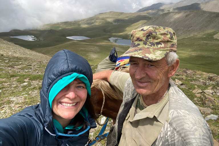 Ana Zirner im Kaukasus