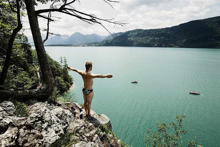 Alain Kohl beim Klippenspringen
