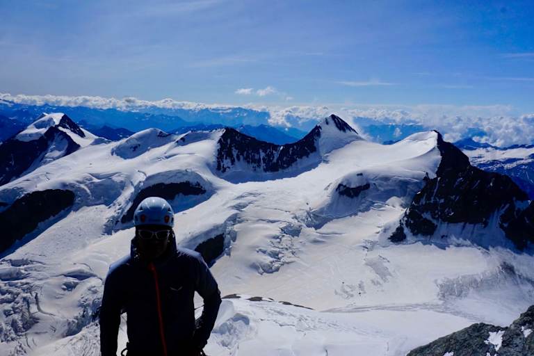 Herrlicher Ausblick vom Piz Bernina auf Piz Palü, Piz Argient und Crast Agüzza