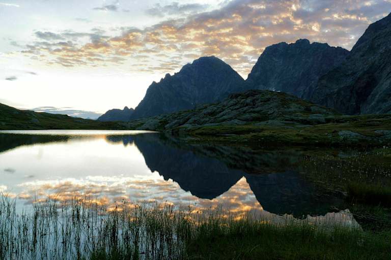 Kurz vor Sonnenaufgang im wilden Gradental im Nationalpark Hohe Tauern