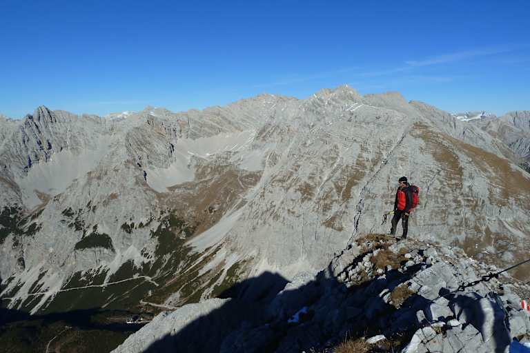 Alpine Touren im Fels - Blick auf das Karwendel