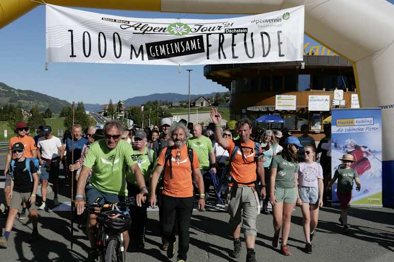 Zieleinlauf der ALPEN-TOUR 2021