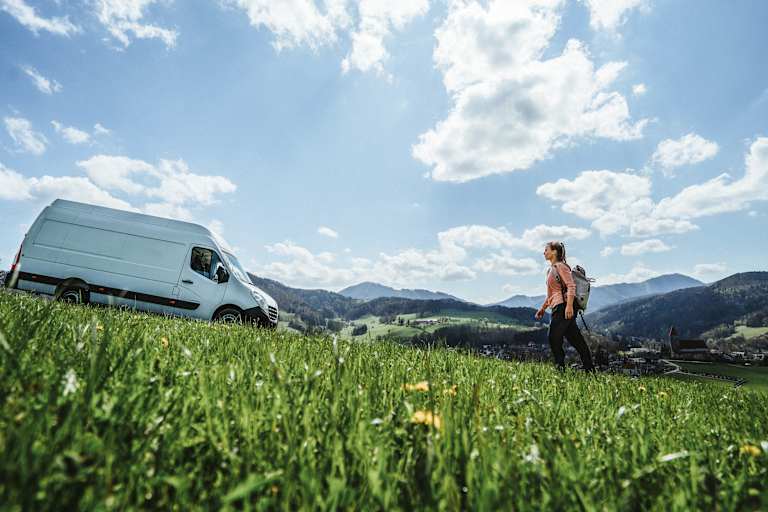 Laura stellt euch unseren Bergwelten-Bus „Vanda“ vor