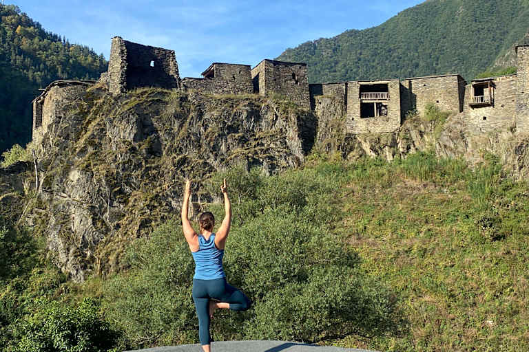 Ana Zirner sucht im Kaukasus ihre Balance