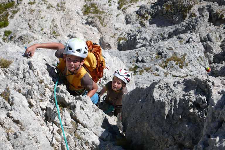 Klettern mit Kindern: Ausrüstungs-Tipps vom Profi
