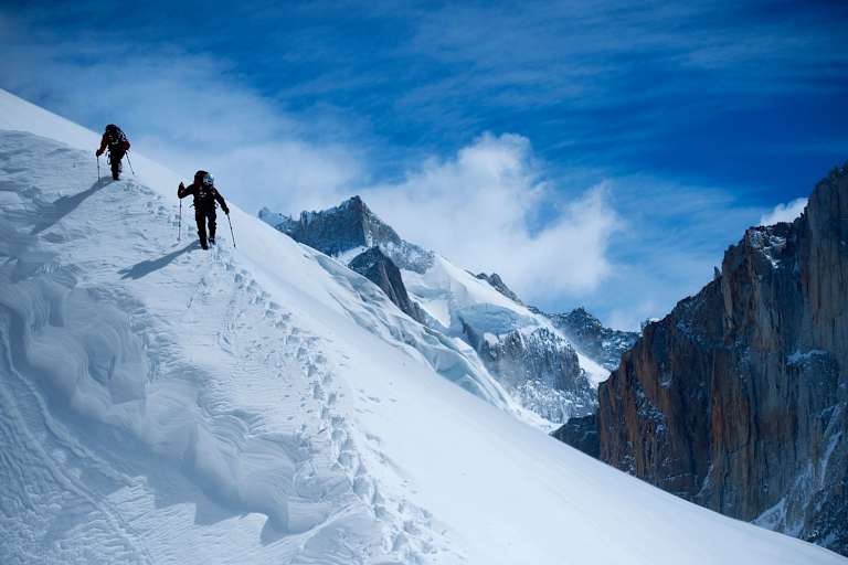 David Lama und sein Partner auf dem Weg zum Cerro Torre 2012