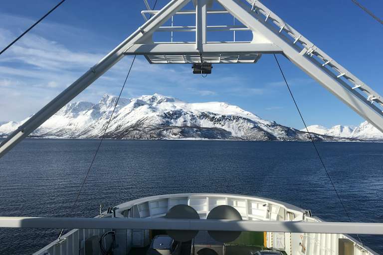 Einige Touren in den Lyngen Alps sind nur mit eine Fährüberfahrt zu erreichen.