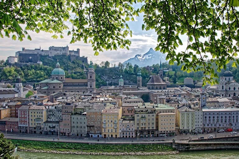 Die Berge vor der Haustür: Blick von Salzburg Richtung Bayern