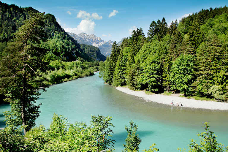 Der Lechweg ist nur einer von zahlreichen wunderschönen Wasserwanderungen in Österreich.