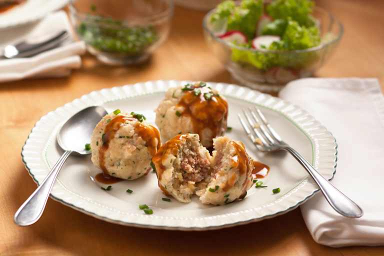 Gefüllte Knödel vom Waxriegelhaus in der Steiermark