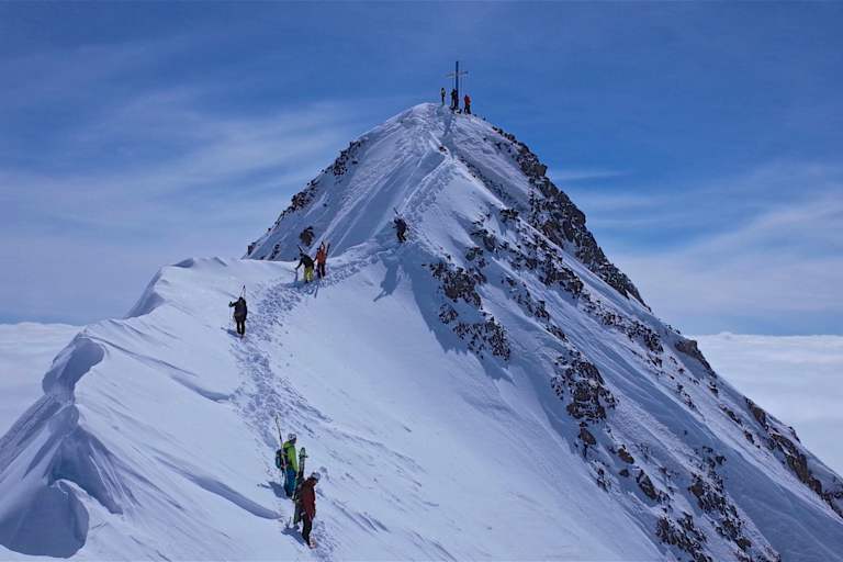 Die Wildspitze mit Skitourengeher