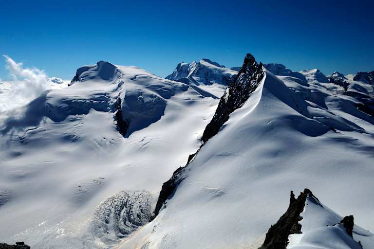 Allalinhorn: Blick in die Allalingruppe in den Walliser Alpen
