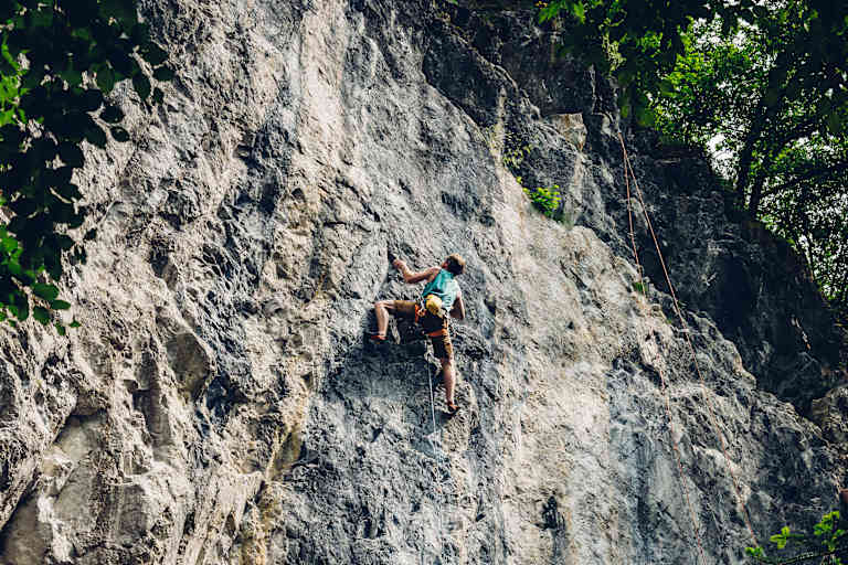 So trainierst du fürs Sportklettern