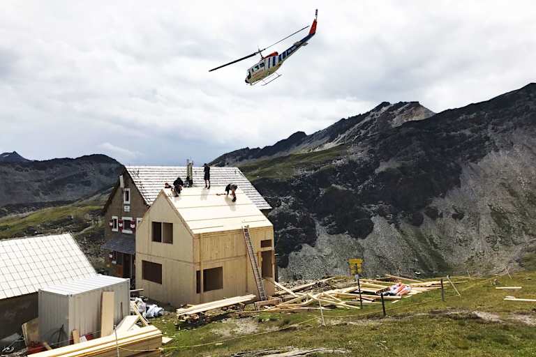 Bauarbeiten auf der Salmhütte am Großglockner in Kärnten