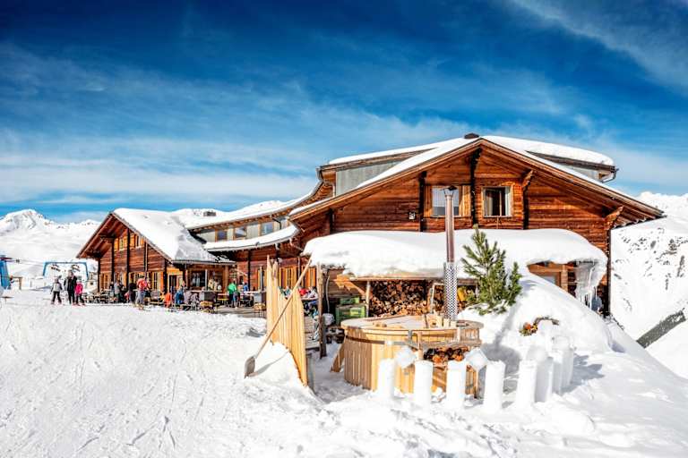 Die Berghütte Maseben bietet Unterschlupf. 