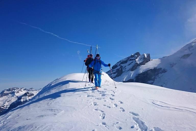 Skitourenausbildung mit der Bergwelten Academy