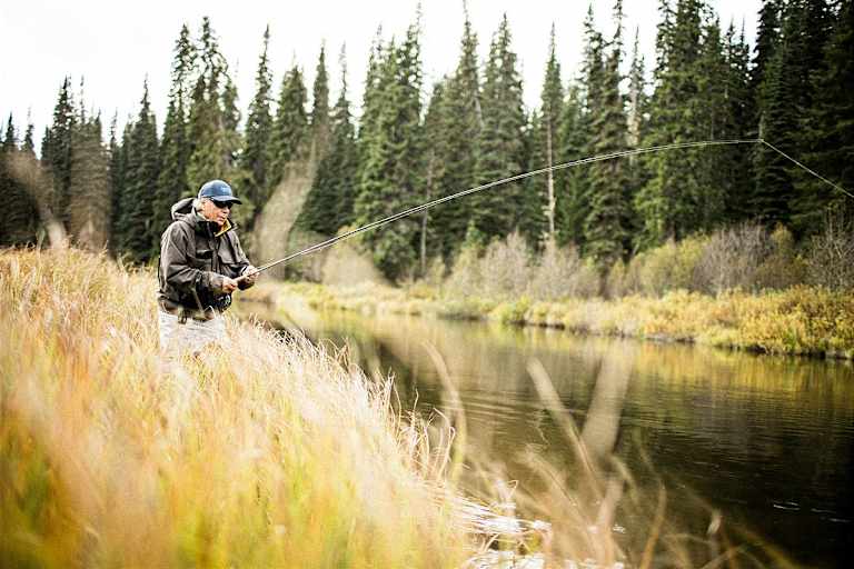 Peter Schröcksnadel beim Fliegenfischen