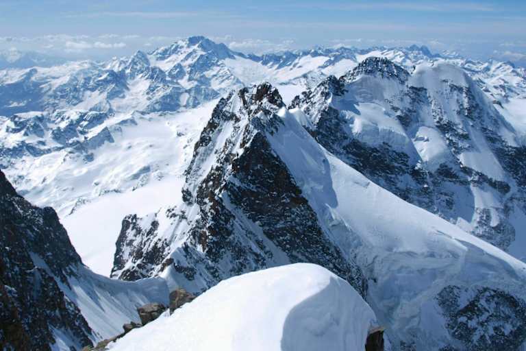 Winterliche Bernina-Gruppe im Kanton Graubünden