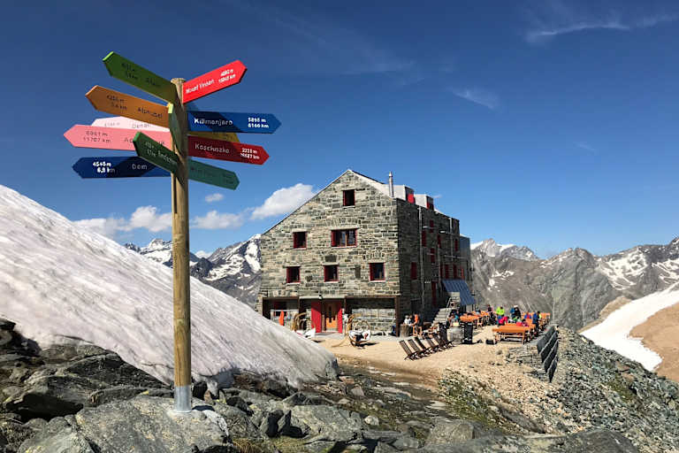 Die Britannia Hütte ist Ausgangspunkt der berühmtem Haute Route.