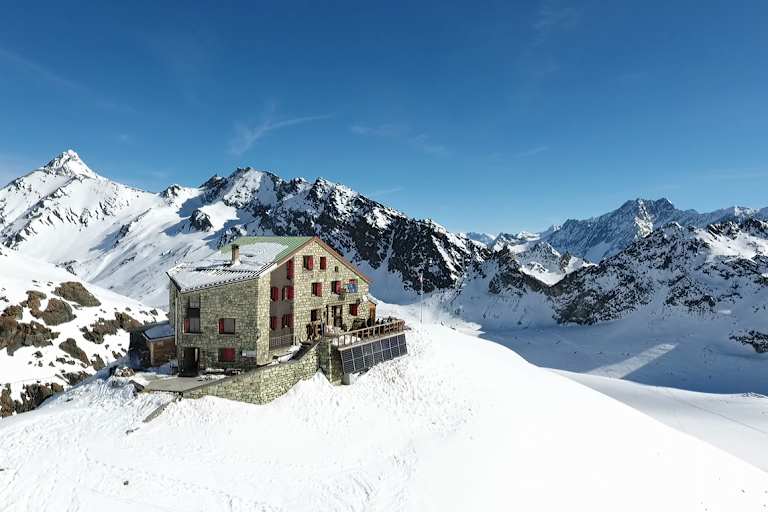 Cabane des Dix,&nbsp;2.928 m