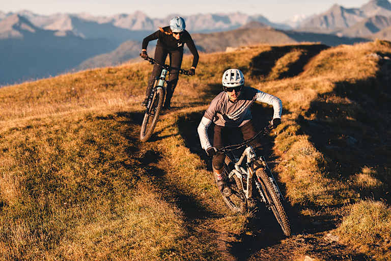 Mountainbiker, Berg, E-Mountainbike