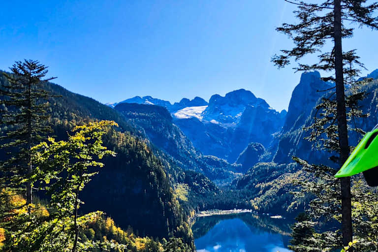 Blick auf den Gosausee und den Dachsteingletscher