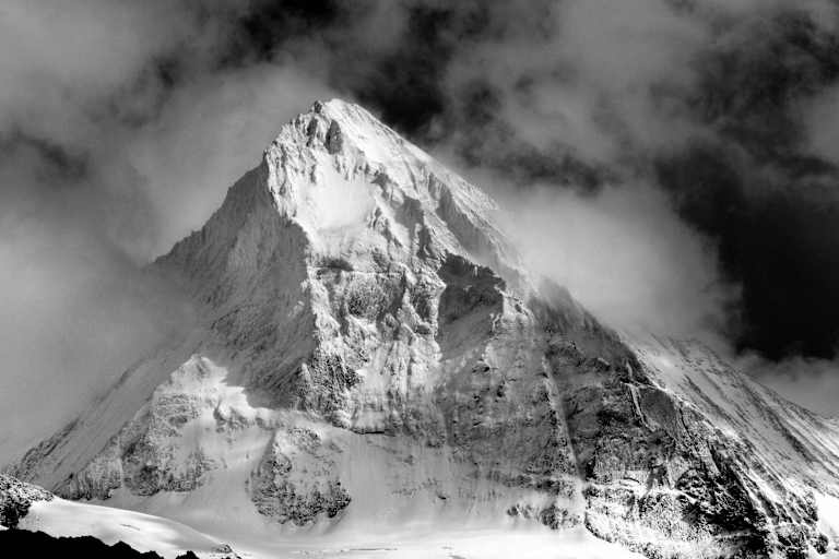 Dent Blanche in den Walliser Alpen