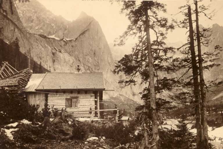 Höllentalangerhütte