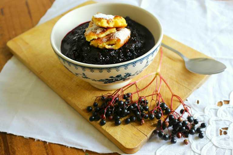 Hollerröster: Holler mit Apfel, Birne und Zwetschge