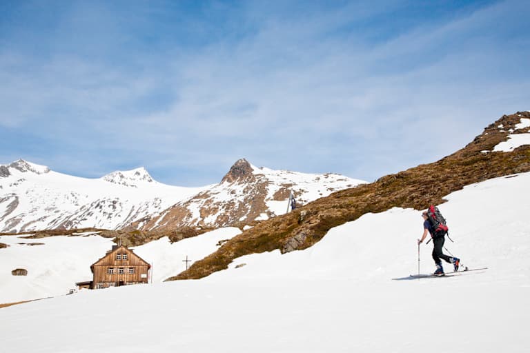 Johannishütte (2.121 m) in der Osttiroler Venediger-Gruppe