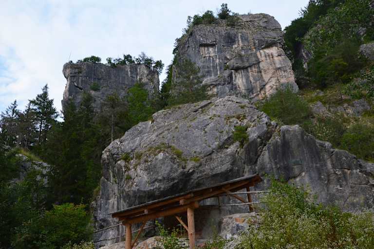 Im Klettergarten Kanzianiberg in den Karawanken in Kärnten
