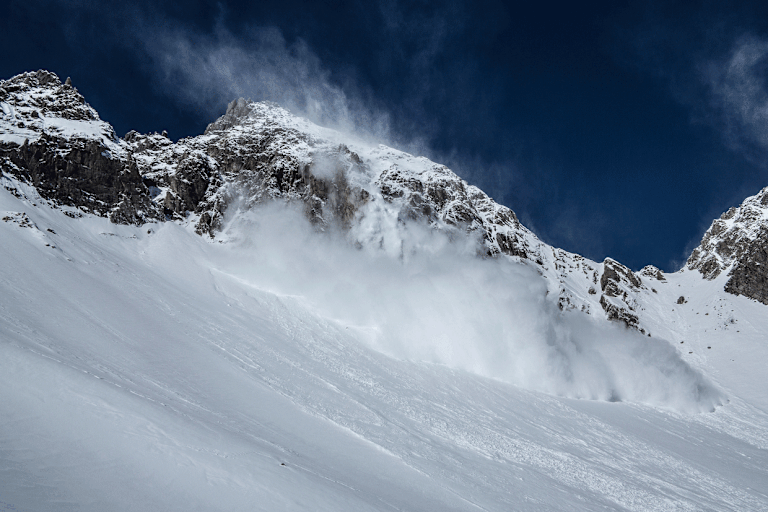 Der Wind ist der Baumeister der Lawine