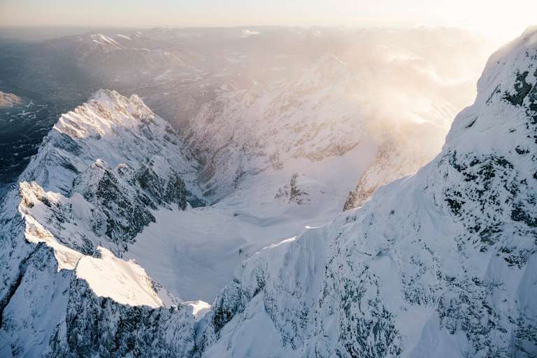 Blick von der Zugspitze ins Höllental