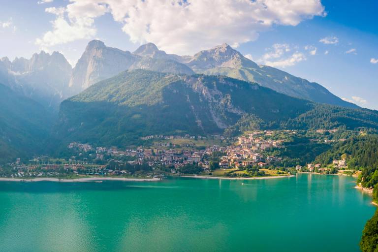 Blick auf den Molvenosee