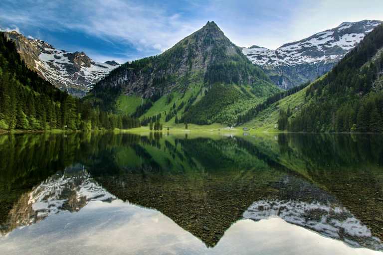 Schwarzensee im Naturpark Sölktäler in der Steiermark