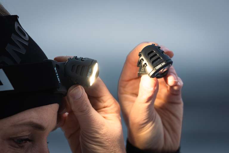 stirnlampe von slva closeup am kopf