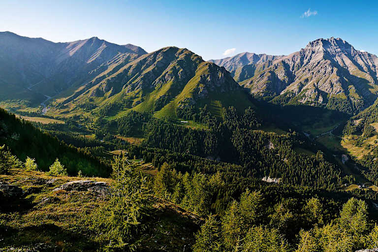 Wandern in der Silvretta: Blick auf den Piz Spadla in Graubünden