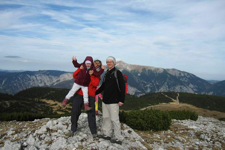 Wandern mit Kindern auf der Rax: Sabine Schlögl und Familie
