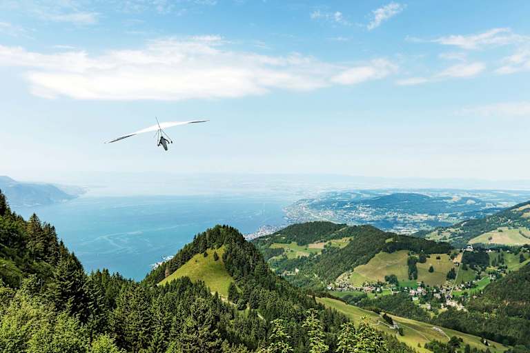 Durchstarten über den Genfersee.